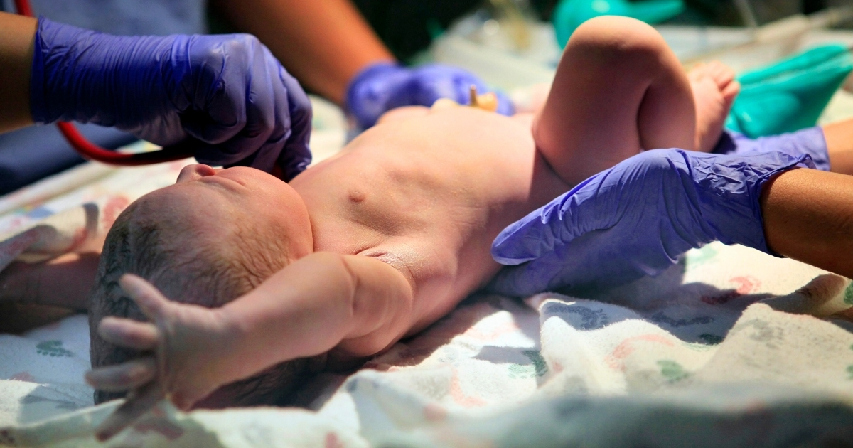 Healing & Aftercare for Newborn Circumcision: Tips from Medical Professionals